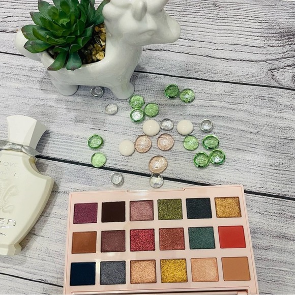 *Free with Purchase* Ciate London - The Editor Pallet New England - Picture 3 of 5